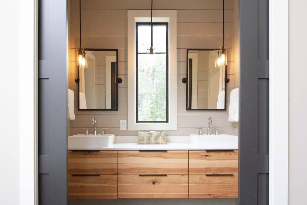 New Rustic Modern Cabin At Lutsen Mountains Eksteriør bilde